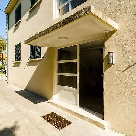 Appartement Rea *